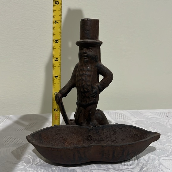 Mr. Peanut Nut Holder Vintage Cast Iron Barware Peanut Dish-price is for ONE! - Picture 8 of 11
